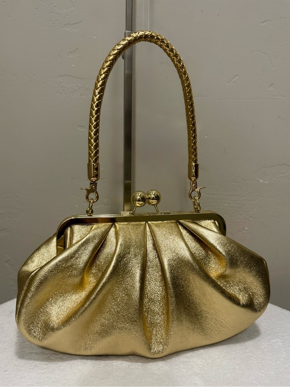 Stunning Gold Lambskin Handmade Kisslock Slouchy Bag/Clutch/Wristlet/Crossbody